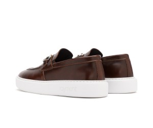 ART916 – Ανδρικό Premium Loafer με Μεταλλικό Διακοσμητικό | Καφέ
