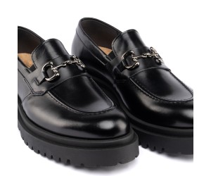 ART874 – Ανδρικό Luxury Loafer με Μεταλλικό Διακοσμητικό | Μαύρο