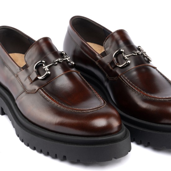 ART874 – Ανδρικό Luxury Loafer με Μεταλλικό Διακοσμητικό | Καφέ